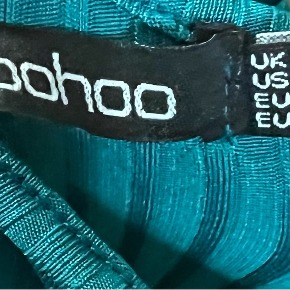 Dress - Picture 7 of 8